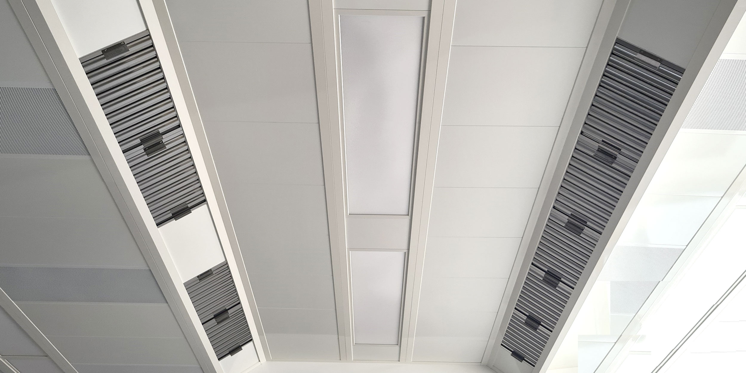SOFFITTI VENTILATI BIANCHI
